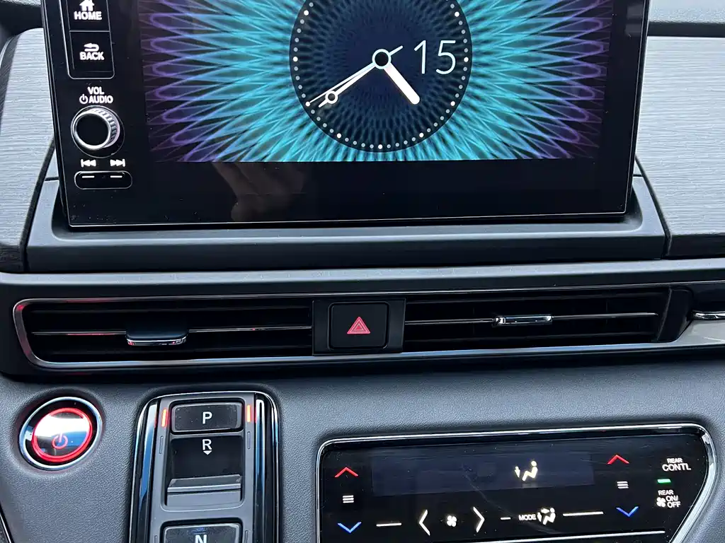 Alison 2022 2.0L e:HEV Deluxe Edition купить на сайте DeffCars