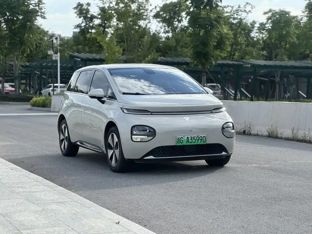 Baojun Yunduo 2023 460 Max купить на сайте DeffCars