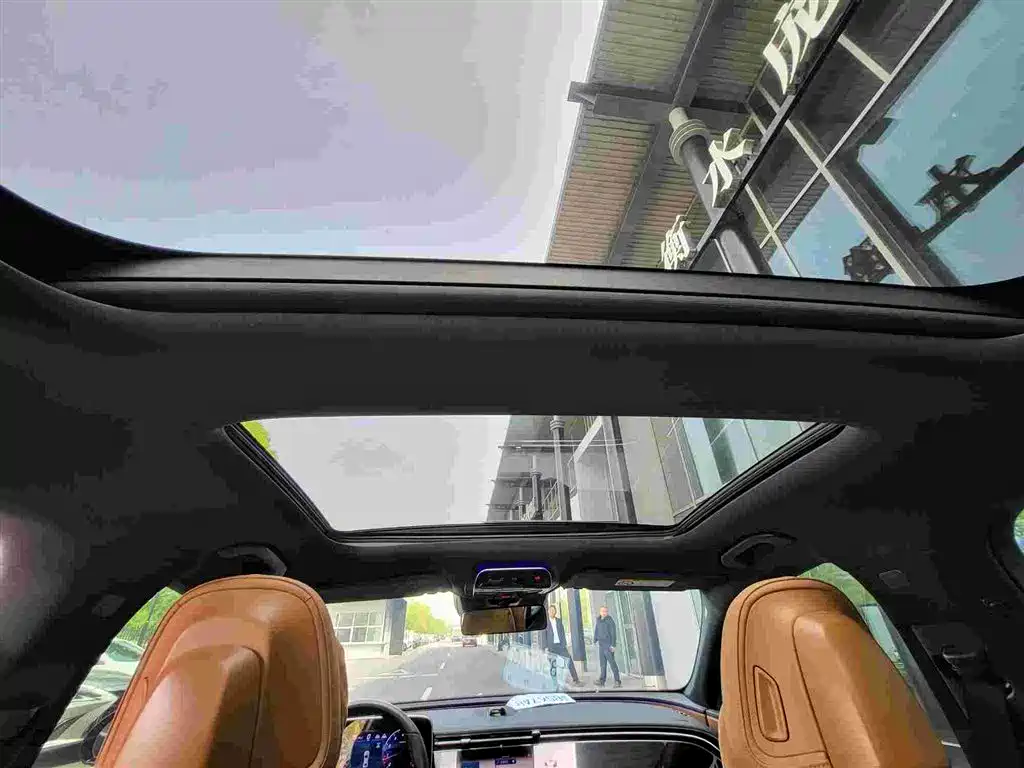 Mercedes-Benz E-Class 2024 E 300 L Luxury Model купить на сайте DeffCars