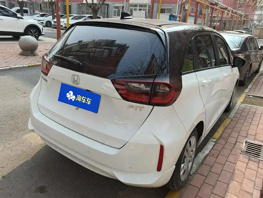 Fit 2023 1.5L CVT Trendy Edition купить на сайте DeffCars