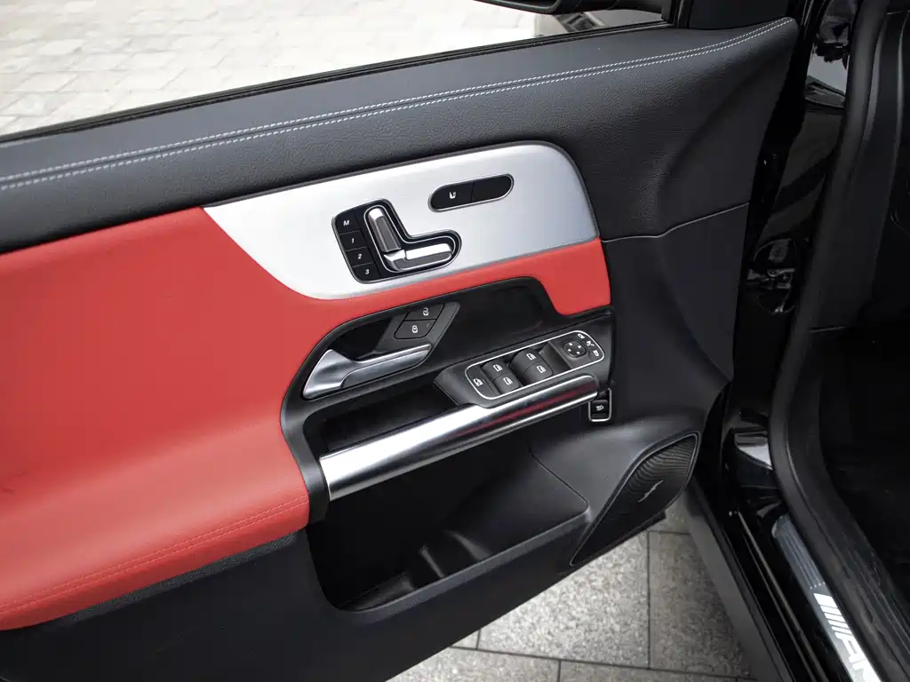 Mercedes-Benz GLA AMG 2023 AMG GLA 35 4MATIC купить на сайте DeffCars