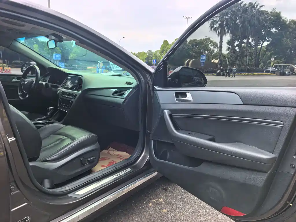 Sonata 2015 2.4L DLX Premium купить на сайте DeffCars