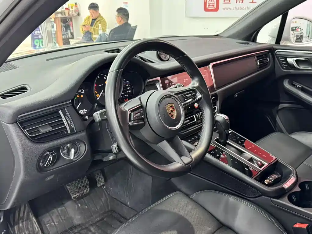 Macan 2023 Macan 2.0T купить на сайте DeffCars