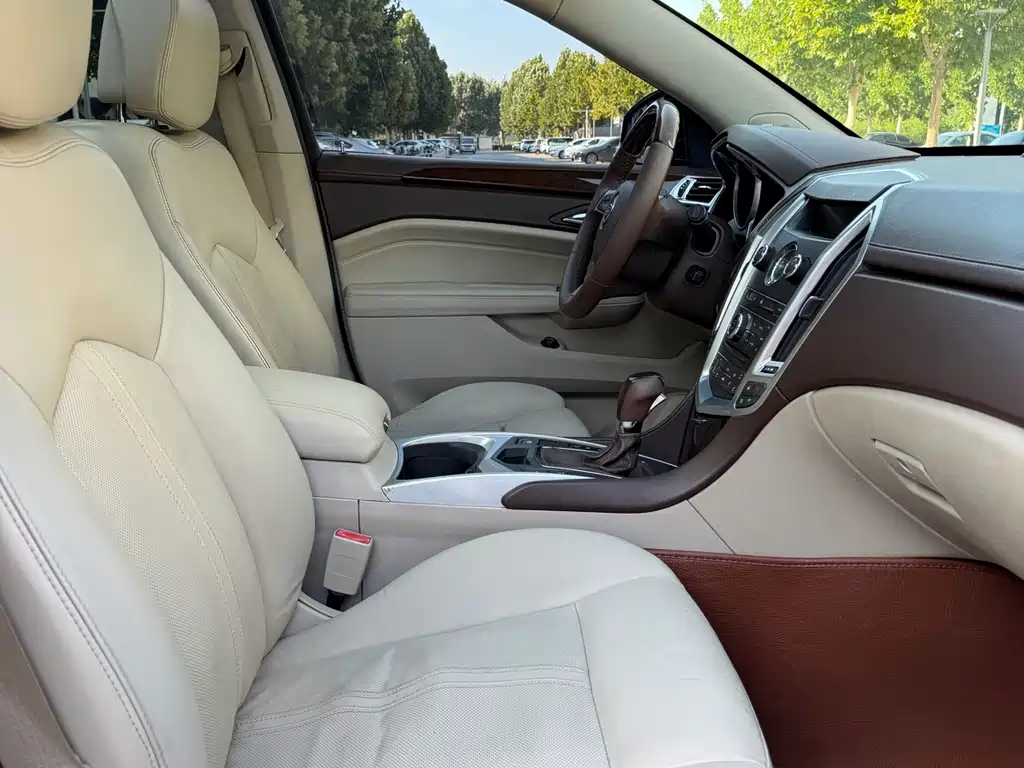 Cadillac SRX 2010 3.0L Deluxe Edition купить на сайте DeffCars