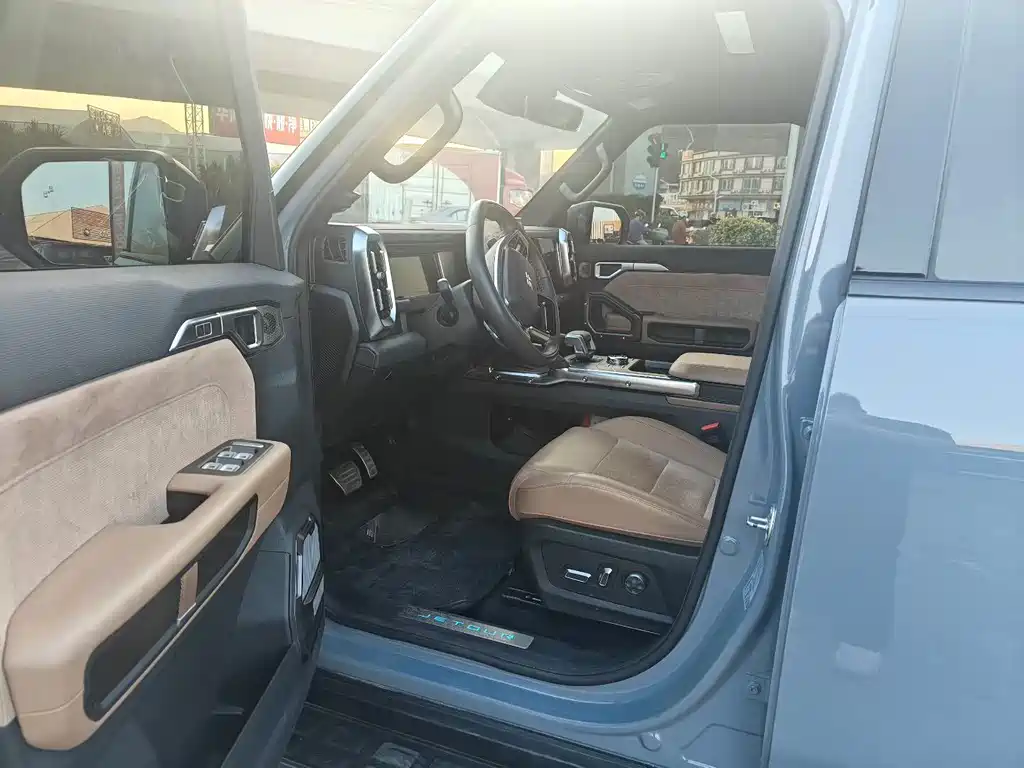 Jietu Traveler 2023 2.0T four-wheel drive crossover PRO+ купить на сайте DeffCars