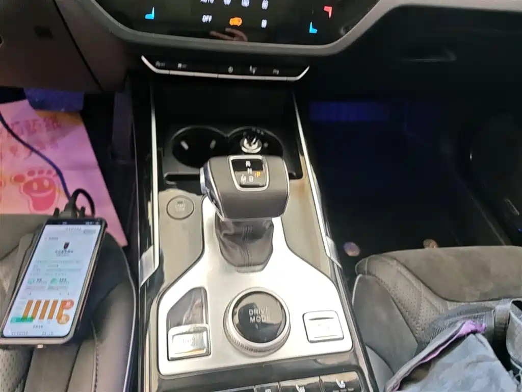 Hongqi HS5 2019 2.0T Zhilian Flagship Edition купить на сайте DeffCars