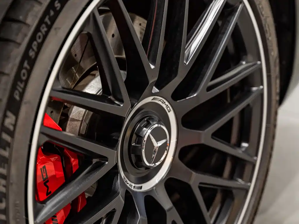 Mercedes-Benz S-Class AMG New Energy 2024 AMG S 63 L E Performance купить на сайте DeffCars