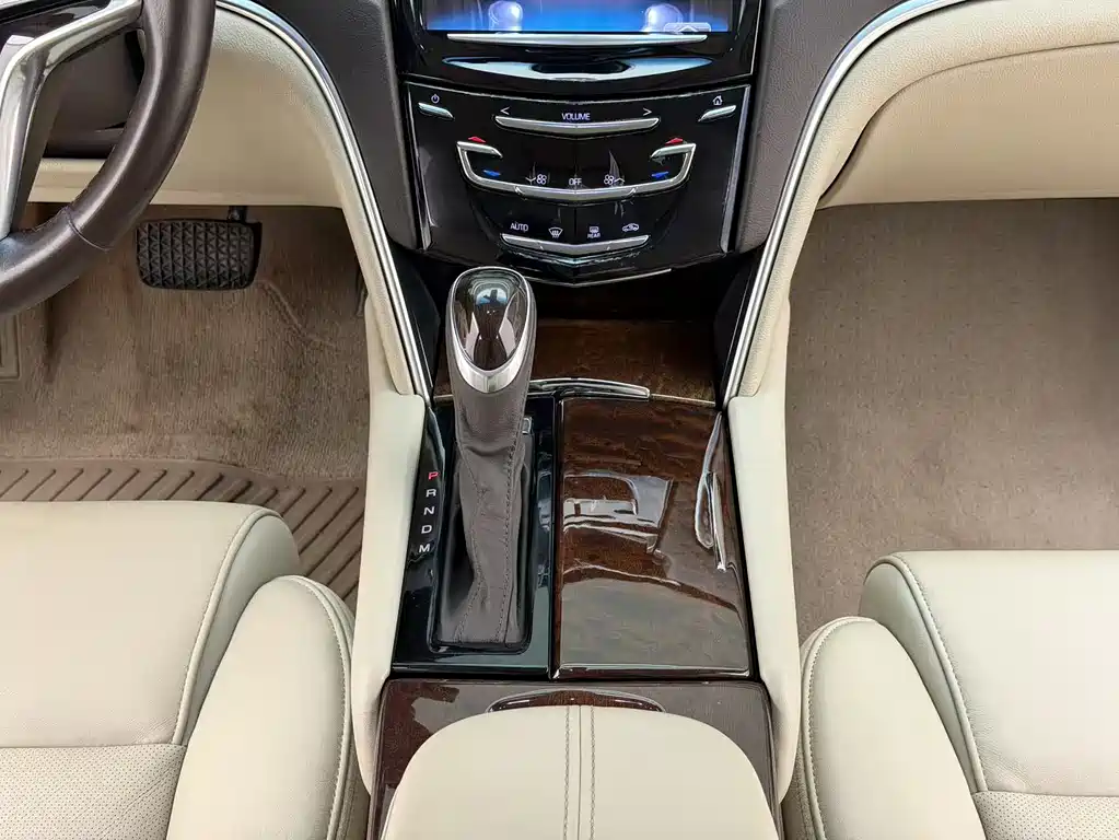 Cadillac XTS 2016 28T Elite купить на сайте DeffCars