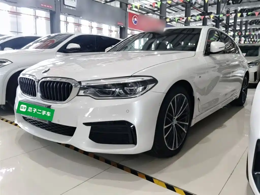 BMW 5 Series 2020 530Li Leading M Sports Package купить на сайте DeffCars