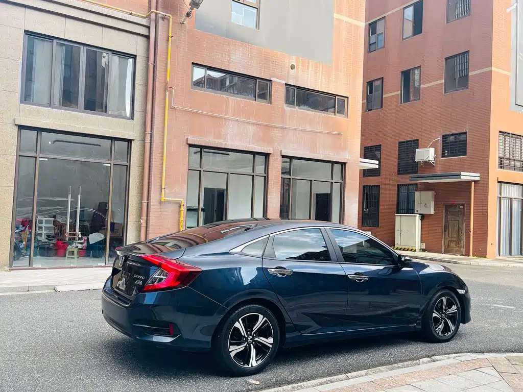 Civic 2016 220TURBO CVT Premium Edition купить на сайте DeffCars