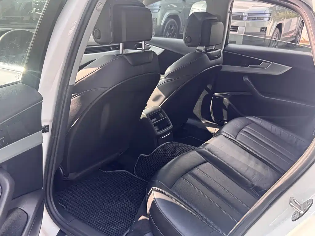 Audi A4L 2020 40 TFSI Fashionable and Elegant купить на сайте DeffCars