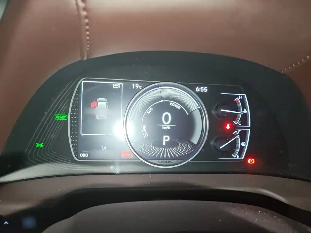 Lexus ES 2018 300h Excellence Edition National VI купить на сайте DeffCars