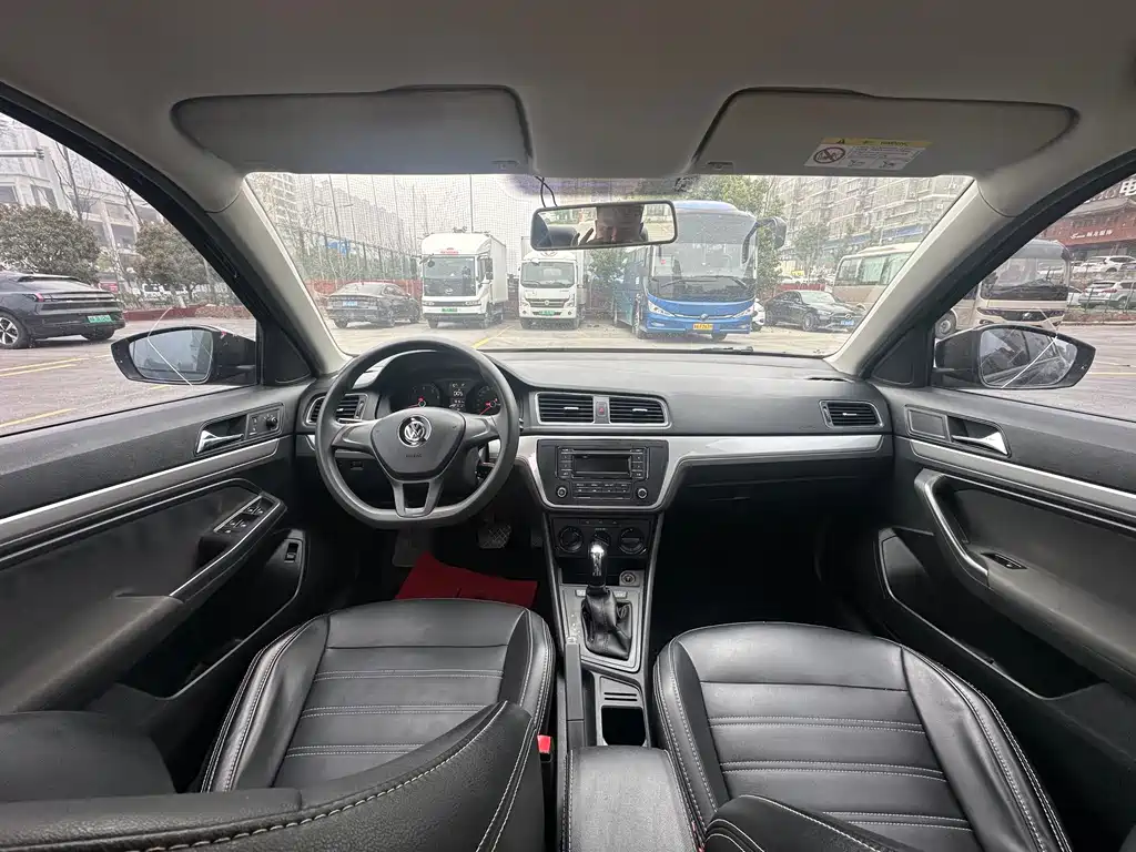 Lavida 2015 1.6L automatic fashion version купить на сайте DeffCars