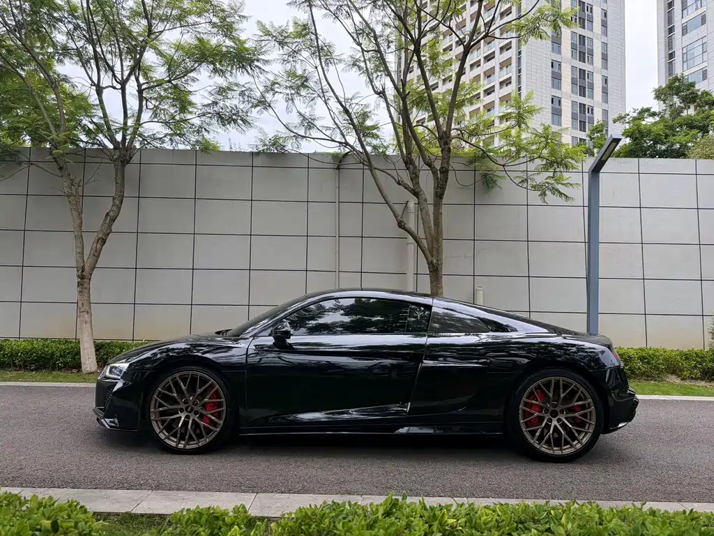 Audi R8 2016 V10 Coupe Performance купить на сайте DeffCars