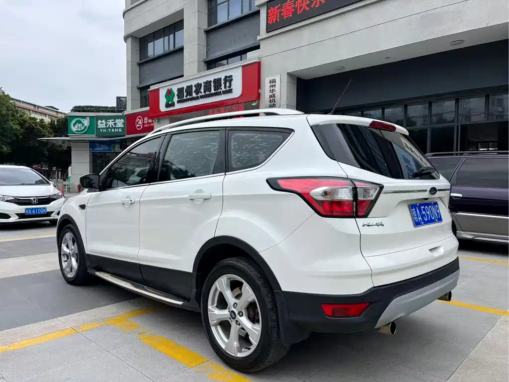 Escape 2018 EcoBoost 180 two-wheel drive platinum airfoil купить на сайте DeffCars