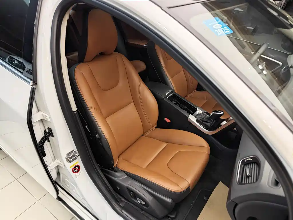 Volvo S60 2018 S60L T3 Smart Edition купить на сайте DeffCars