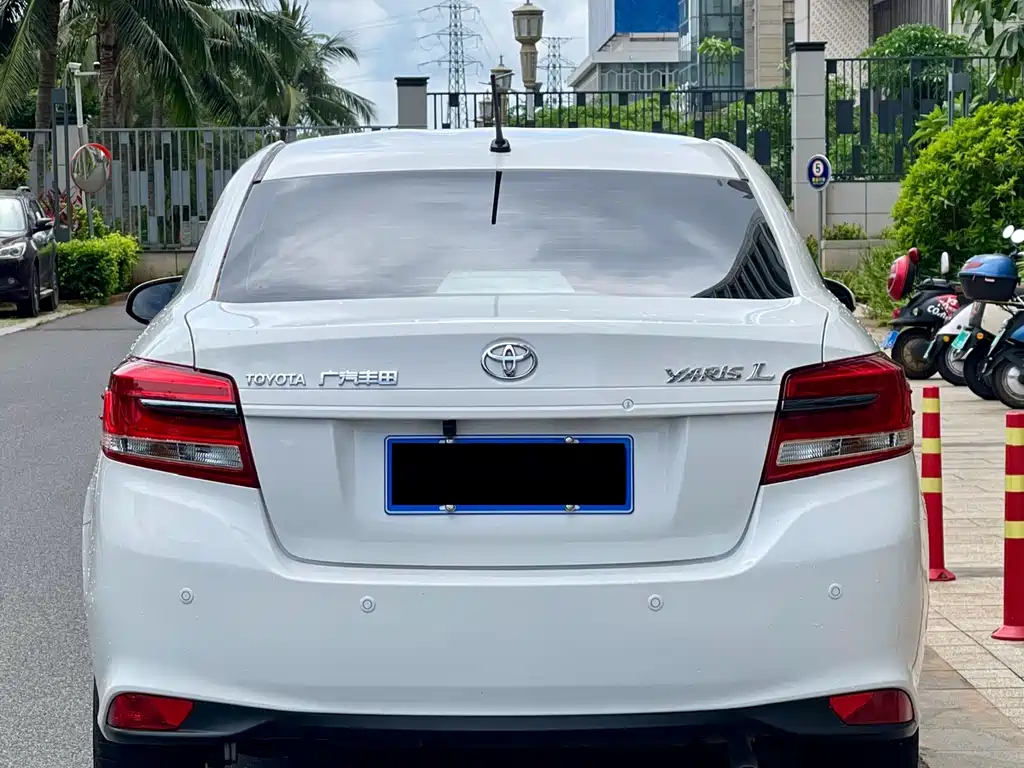YARiS L 2021 1.5L CVT leading version купить на сайте DeffCars