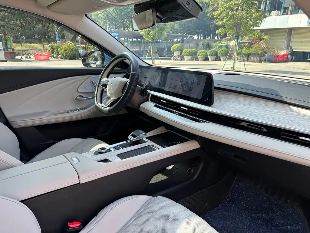Fengyun A8 2024 127 Voyage Edition Luxury купить на сайте DeffCars
