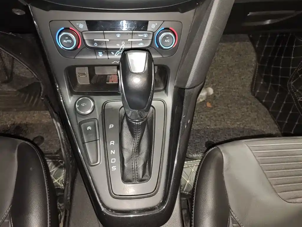 Focus 2017 Three-Car EcoBoost 180 Automatic Elite купить на сайте DeffCars