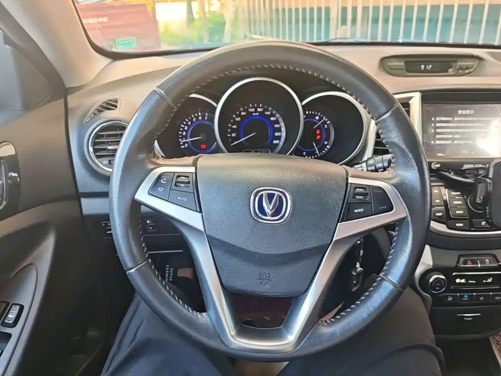 Eado XT 2015 1.6L manual handsome model National V купить на сайте DeffCars