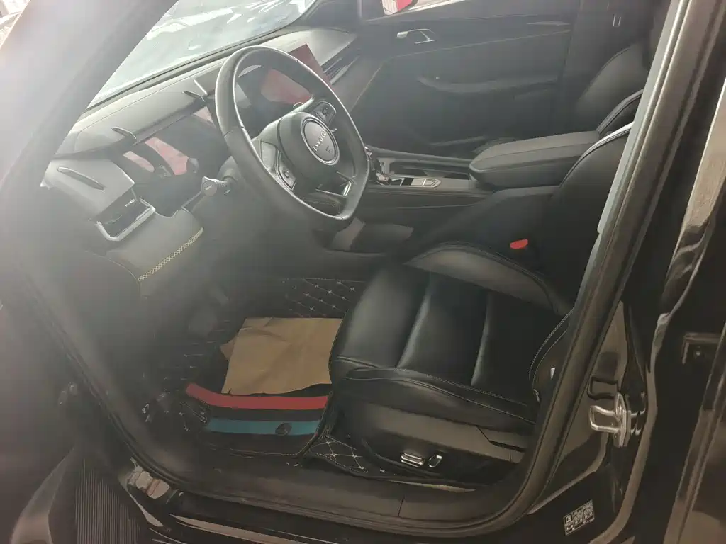 Lynk & Co 03 2025 1.5TD DCT Champion Edition Plus купить на сайте DeffCars