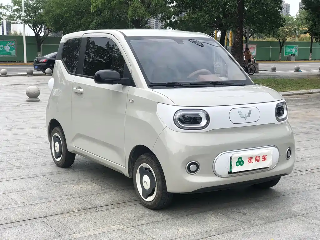 Hongguang MINIEV 2024 third generation 215km advanced version купить на сайте DeffCars