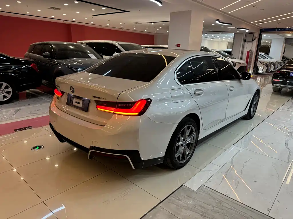BMW i3 2024 eDrive 35 L купить на сайте DeffCars