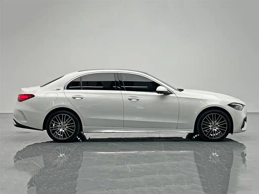 Mercedes-Benz C-Class 2023 facelift C 260 L sports version купить на сайте DeffCars