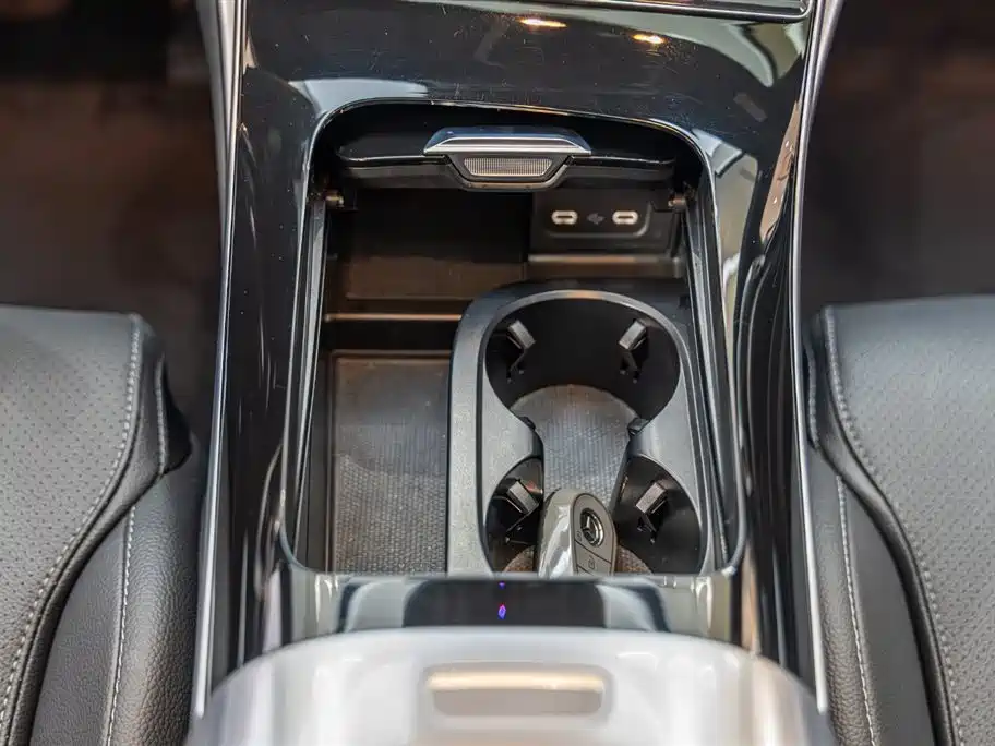 Mercedes-Benz C-Class 2024 C 200 L Sports Edition купить на сайте DeffCars