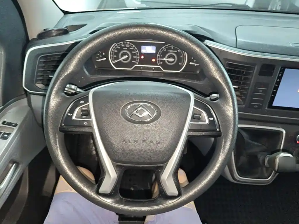 V80 2023 2.0T Manual Classic Super Express Longshaft Medium Top 6/7/8/9 Seats купить на сайте DeffCars