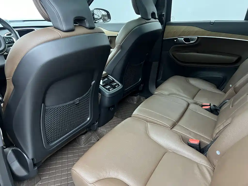 Volvo XC90 2024 B6 Zhiyi Luxury Edition 7 seats купить на сайте DeffCars