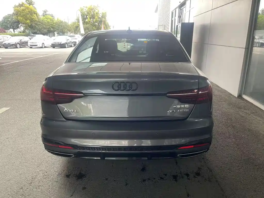 Audi A4L 2023 40 TFSI luxury and dynamic model купить на сайте DeffCars