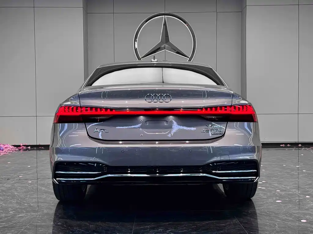Audi A7L 2024 45TFSI quattro S-line vision type liquid crystal package купить на сайте DeffCars