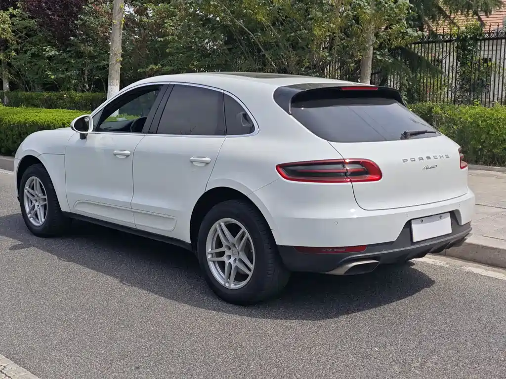 Macan 2017 Macan 2.0T купить на сайте DeffCars