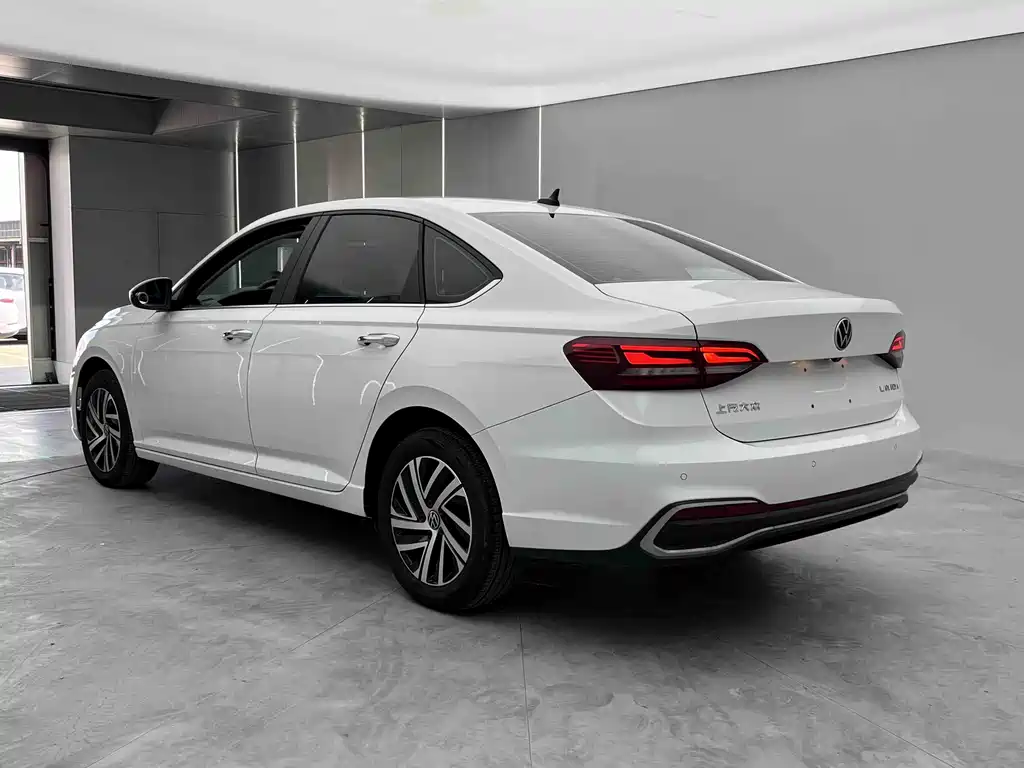 Lavida 2023 1.5L automatic full version купить на сайте DeffCars