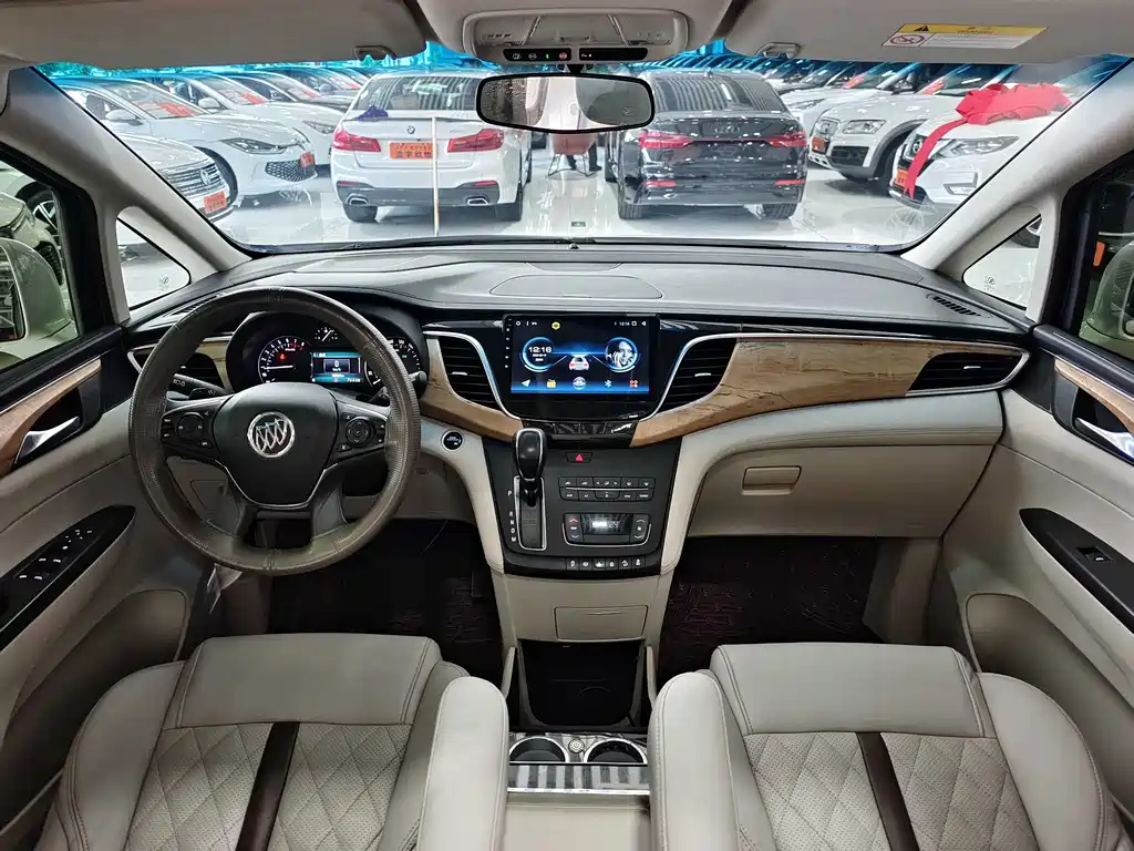 Buick GL8 2018 ES 28T Comfort Type National VI купить на сайте DeffCars