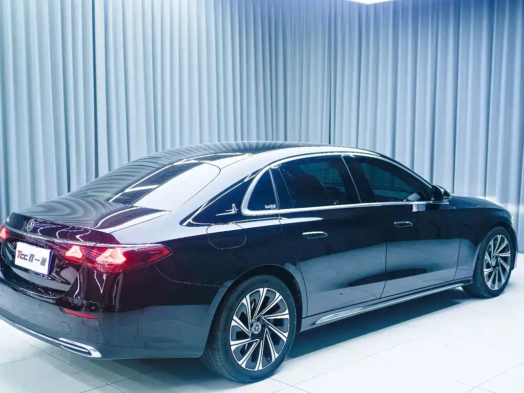 Mercedes-Benz E-Class 2024 E 300 L Luxury Model купить на сайте DeffCars