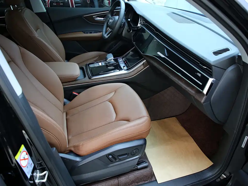 Audi Q7 2022 55 TFSI quattro S line sports купить на сайте DeffCars