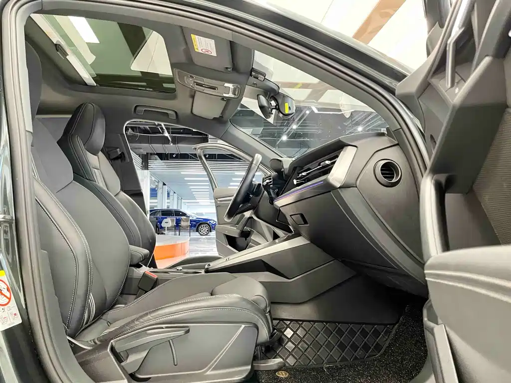Audi A3 2024 A3L Limousine 35 TFSI Fashionable and Sporty купить на сайте DeffCars