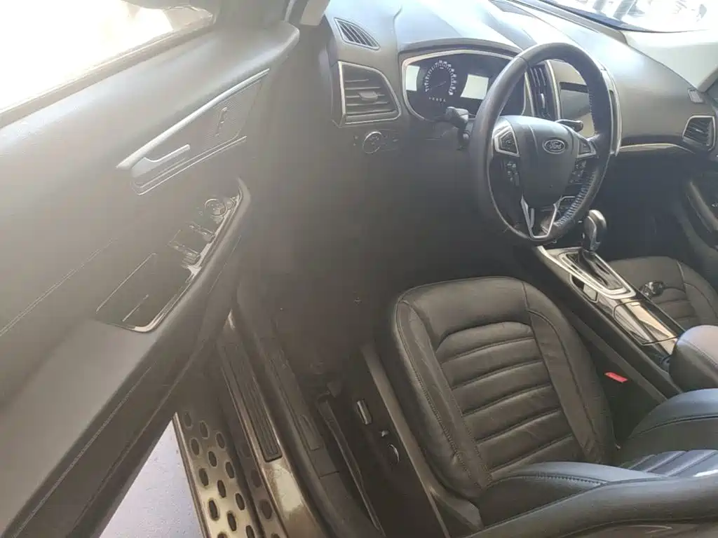 Ruijie 2018 EcoBoost 245 2WD Hao Rui 7-seater National V купить на сайте DeffCars