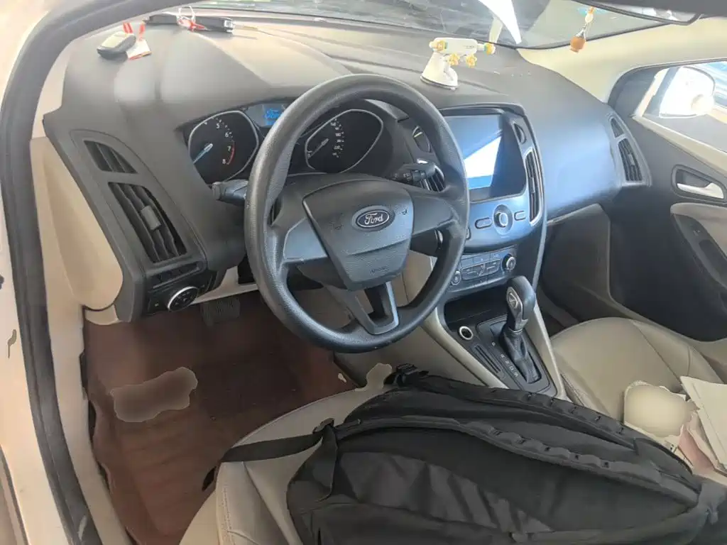 Focus 2015款 三厢 1.6L 自动舒适型 купить на сайте DeffCars