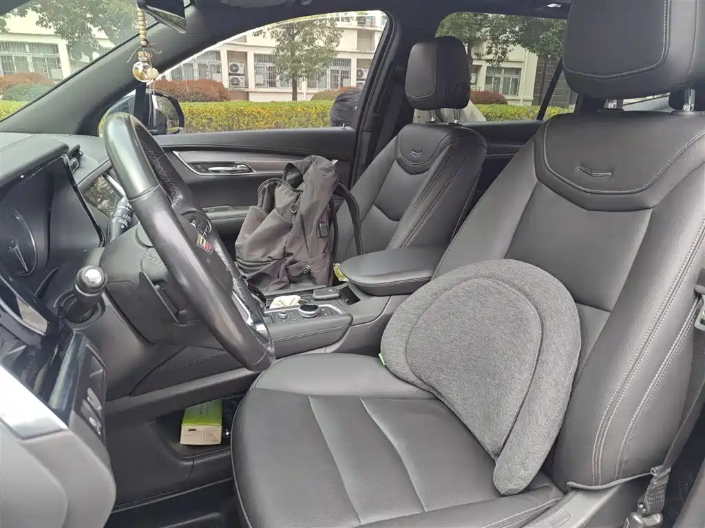Cadillac XT6 2020 28T seven-seater stylish model купить на сайте DeffCars