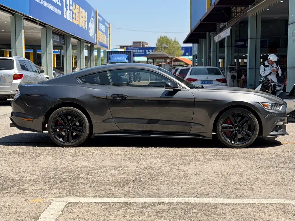Mustang 2015 2.3T Performance Edition купить на сайте DeffCars