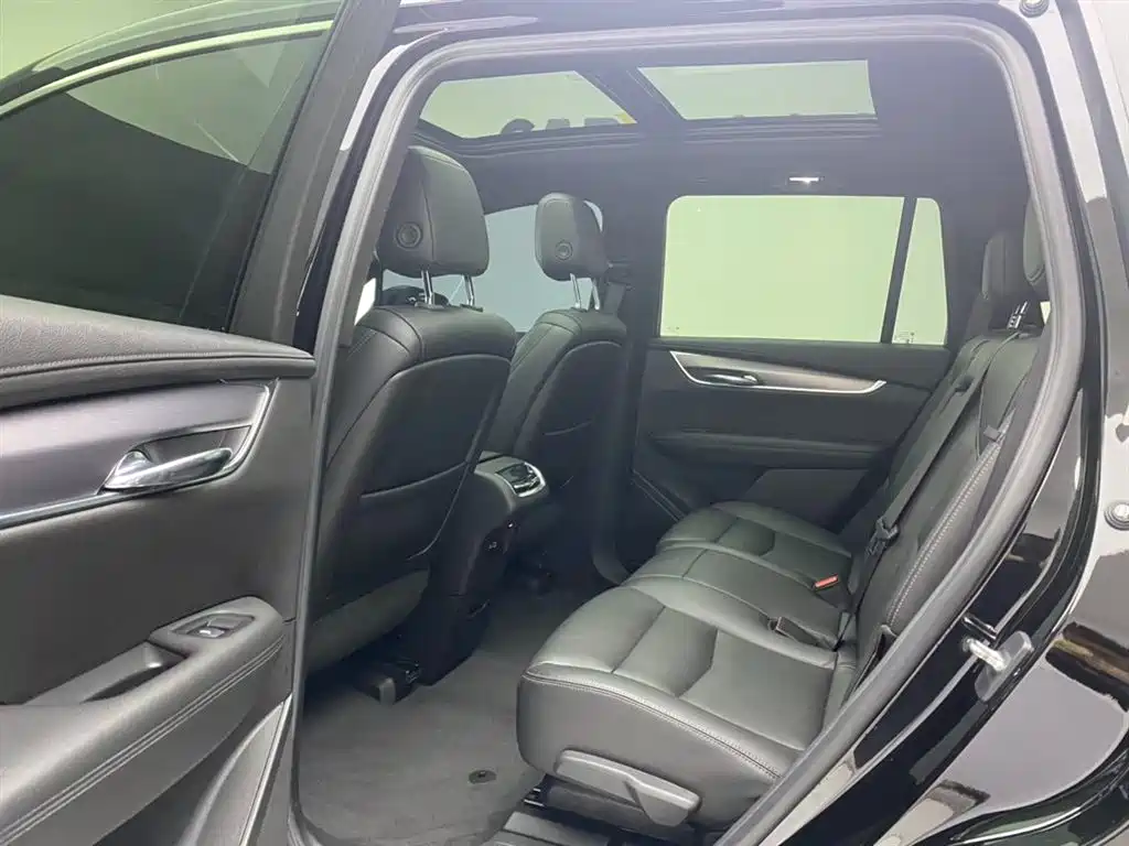 Cadillac XT6 2021 2.0T seven-seat four-wheel drive stylish model купить на сайте DeffCars