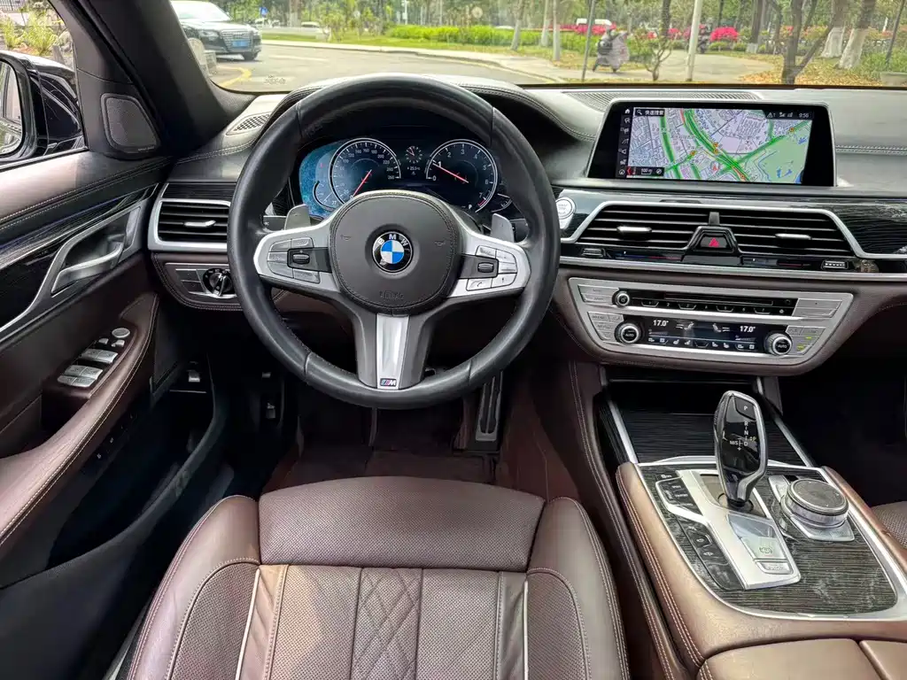 BMW 7 Series 2018 730Li Exclusive M Sports Package купить на сайте DeffCars