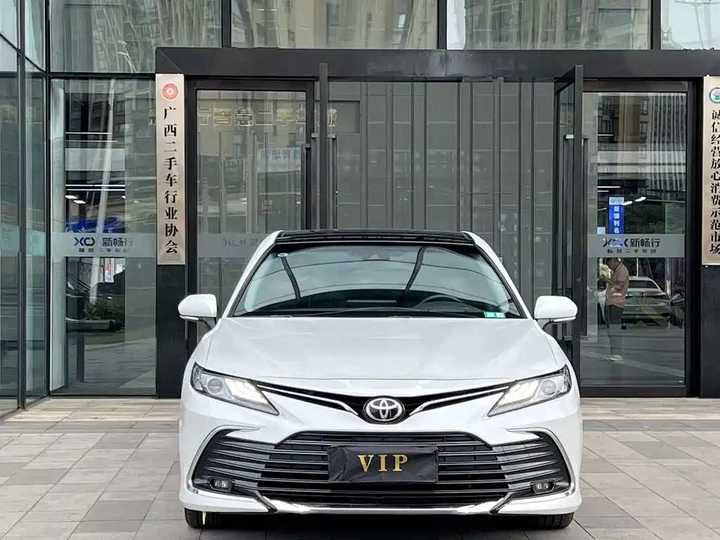 Camry 2023 2.5G Deluxe Edition купить на сайте DeffCars
