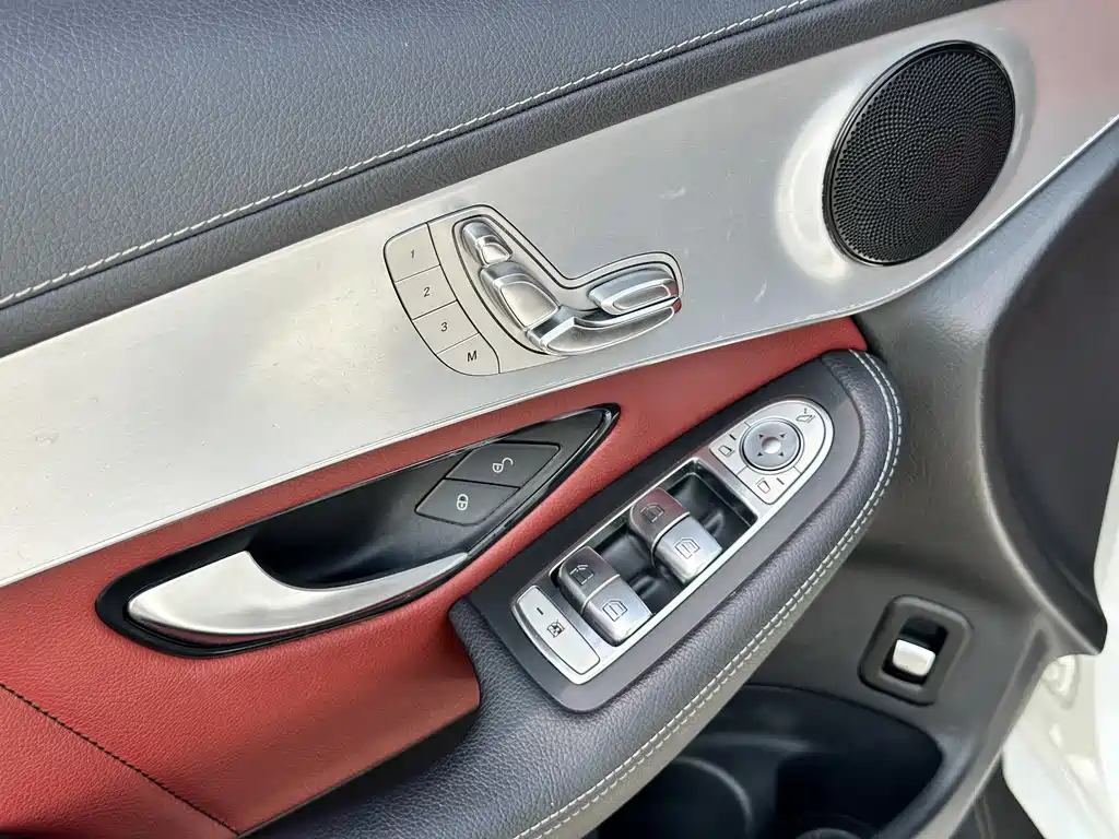 Mercedes-Benz GLC Coupe 2019 GLC 200 4MATIC Coupe SUV купить на сайте DeffCars