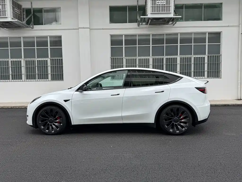 Model Y 2022 Performance high-performance all-wheel drive version купить на сайте DeffCars