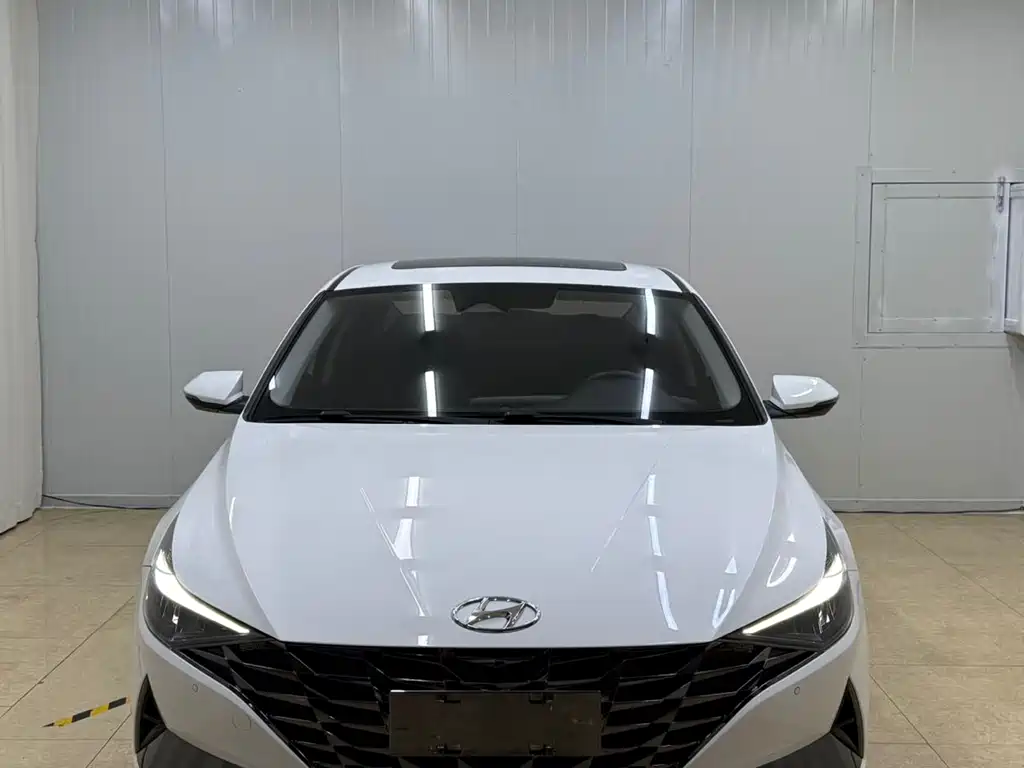 Elantra 2022 1.5L CVT LUX Premium Edition купить на сайте DeffCars