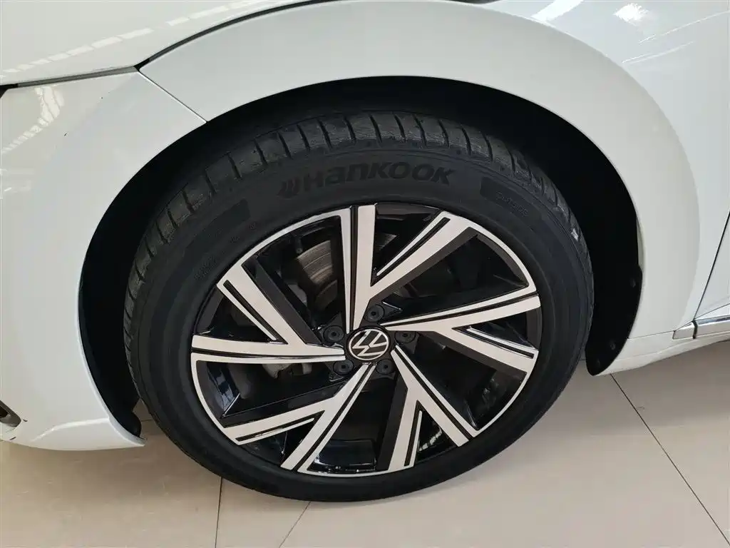 FAW-Volkswagen CC 2021 330TSI Dazzling Edition купить на сайте DeffCars
